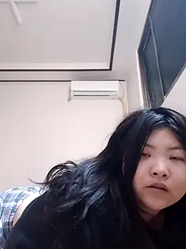 hello098712 online show from 03/04/25, 09:07