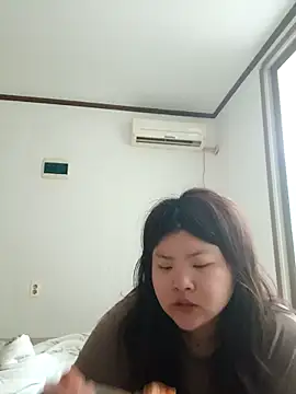 hello098712 online show from 03/21/25, 01:45