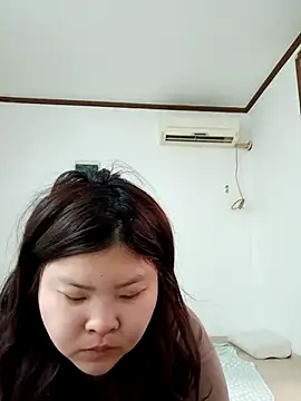 hello098712 online show from 03/21/25, 08:06