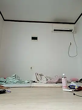 hello098712 online show from 09/22/25, 08:05