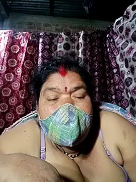 Snapshot of Hot_Falguni chatting on 02/02/25, 03:54 Hot Falguni online show from 02/02/25, 03:54