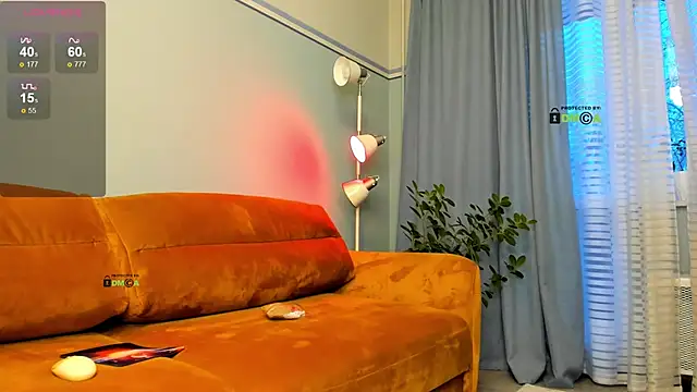 Snapshot of Your_dream_Alice chatting on 12/18/24, 01:02 Your dream Alice online show from 12/18/24, 01:02