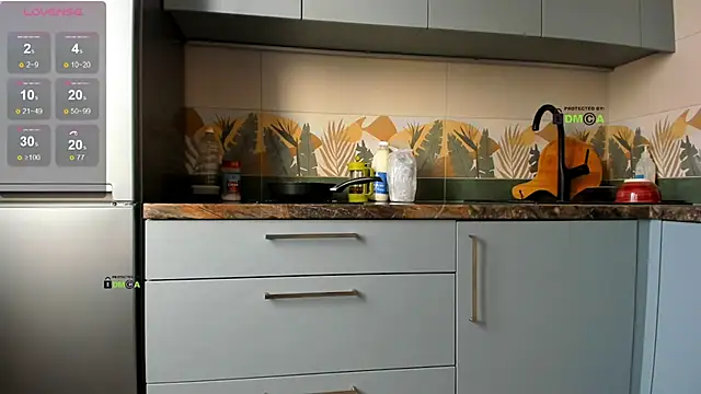 Snapshot of Your_dream_Alice chatting on 02/22/25, 07:56 Your dream Alice online show from 02/22/25, 07:56