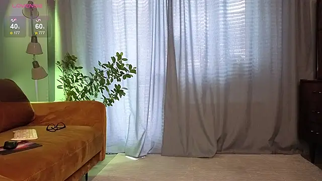 Snapshot of Your_dream_Alice chatting on 09/29/25, 09:14 Your dream Alice online show from 09/29/25, 09:14