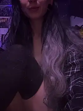 MissMidnightUK online show from 05/20/26, 11:22