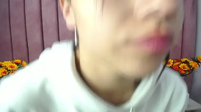 Snapshot of Poly_Sasha_ chatting on 03/14/25, 09:46 Poly Sasha online show from 03/14/25, 09:46