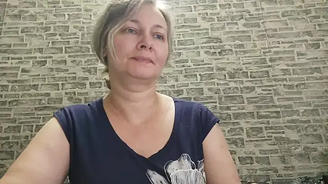 Snapshot of EdithManning chatting on 01/06/26, 06:50 EdithManning online show from 01/06/26, 06:50