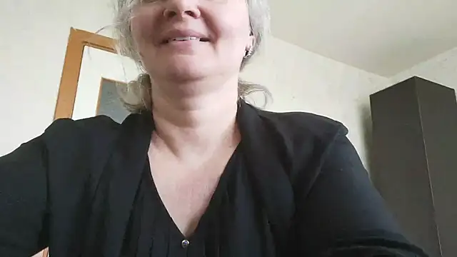 EdithManning online show from 05/16/26, 10:36