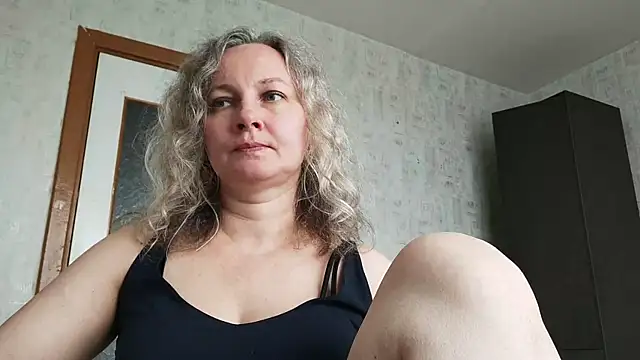 EdithManning online show from 06/08/26, 06:58
