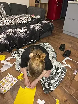 Snapshot of princessaalicc chatting on 12/09/24, 01:51 princessaalicc online show from 12/09/24, 01:51