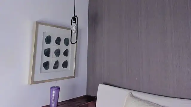 Snapshot of DRACARYSS_ chatting on 02/24/25, 01:10 DRACARYSS online show from 02/24/25, 01:10