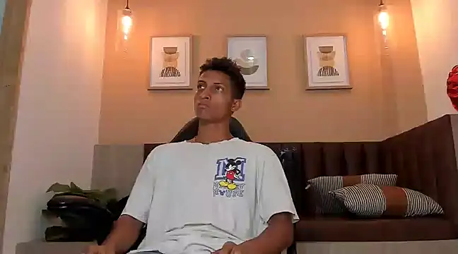 wolf james123 online show from 02/15/25, 06:12