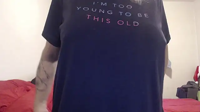 Snapshot of canadiancougar1965 chatting on 12/04/24, 01:31 canadiancougar1965 online show from 12/04/24, 01:31