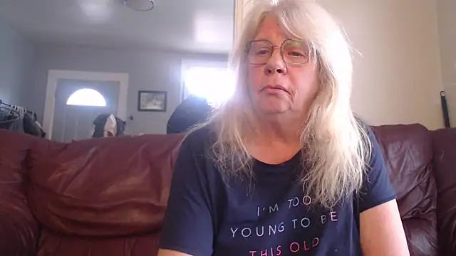 Snapshot of canadiancougar1965 chatting on 02/27/25, 10:09 canadiancougar1965 online show from 02/27/25, 10:09