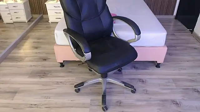 Sam mansson66 online show from 10/17/25, 12:52