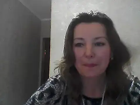 Snapshot of VselenaSun402 chatting on 01/03/25, 02:08 VselenaSun402 online show from 01/03/25, 02:08