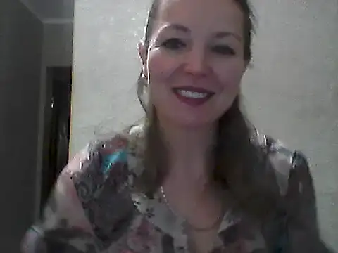 Snapshot of VselenaSun402 chatting on 01/07/25, 07:31 VselenaSun402 online show from 01/07/25, 07:31
