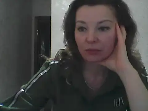 Snapshot of VselenaSun402 chatting on 01/08/25, 10:04 VselenaSun402 online show from 01/08/25, 10:04