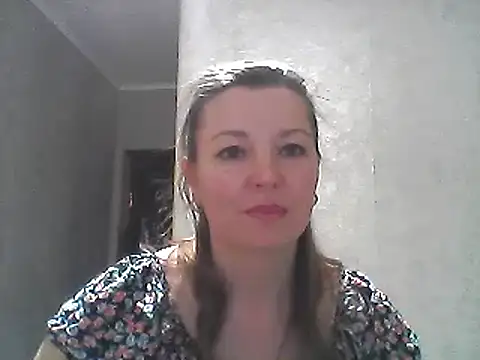 Snapshot of VselenaSun402 chatting on 01/12/25, 12:55 VselenaSun402 online show from 01/12/25, 12:55