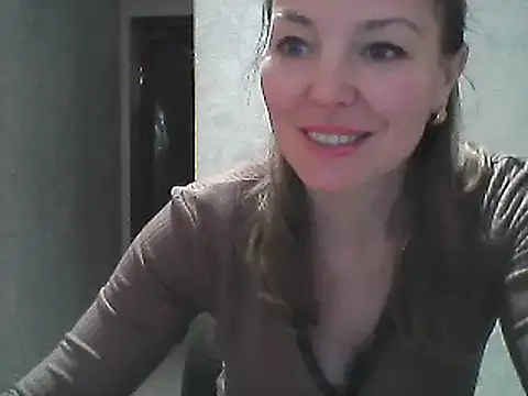 Snapshot of VselenaSun402 chatting on 01/14/25, 01:06 VselenaSun402 online show from 01/14/25, 01:06
