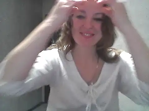 Snapshot of VselenaSun402 chatting on 01/15/25, 10:49 VselenaSun402 online show from 01/15/25, 10:49