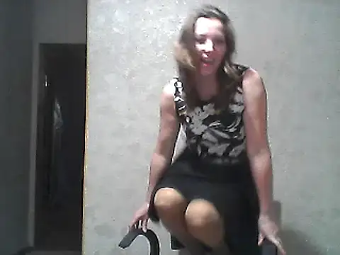 Snapshot of VselenaSun402 chatting on 01/24/25, 02:08 VselenaSun402 online show from 01/24/25, 02:08