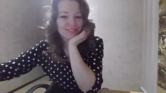 Snapshot of VselenaSun402 chatting on 02/01/25, 10:05 VselenaSun402 online show from 02/01/25, 10:05