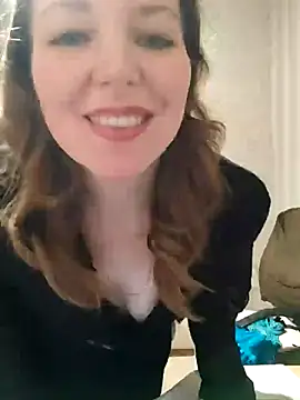 Snapshot of VselenaSun402 chatting on 02/23/25, 04:02 VselenaSun402 online show from 02/23/25, 04:02