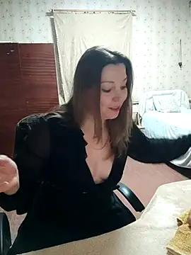 Snapshot of VselenaSun402 chatting on 11/10/25, 11:20 VselenaSun402 online show from 11/10/25, 11:20