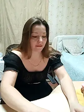 Snapshot of VselenaSun402 chatting on 11/18/25, 10:52 VselenaSun402 online show from 11/18/25, 10:52