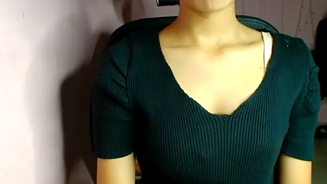 Snapshot of Chandani-Love chatting on 05/18/26, 09:59 Chandani-Love online show from 05/18/26, 09:59