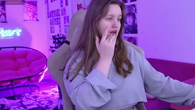 KellyPoter online show from 12/21/25, 09:05