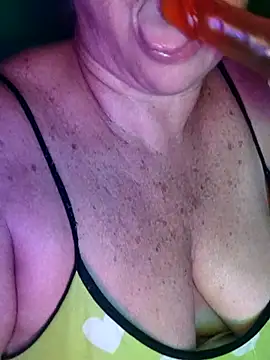 Kasandra Ho online show from 11/22/25, 01:15