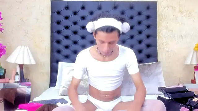 NahomiWhitel online show from 11/27/25, 03:03