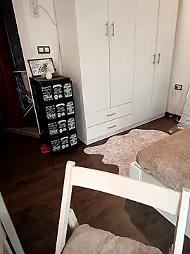 Mila Lovi online show from 02/12/26, 12:00