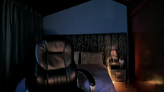 Snapshot of Lea_velle chatting on 01/18/26, 05:33 Lea velle online show from 01/18/26, 05:33