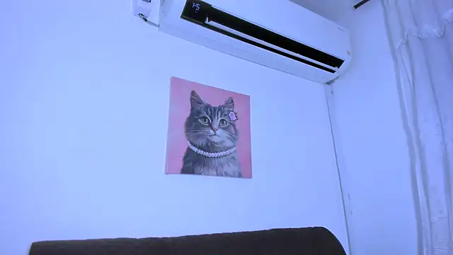 Snapshot of Fernanda_brown18 chatting on 09/30/25, 08:25 Fernanda brown18 online show from 09/30/25, 08:25