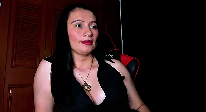 Snapshot of gracekelly12 chatting on 12/12/24, 10:52 gracekelly12 online show from 12/12/24, 10:52