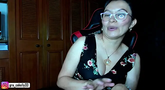 Snapshot of gracekelly12 chatting on 01/08/25, 10:16 gracekelly12 online show from 01/08/25, 10:16