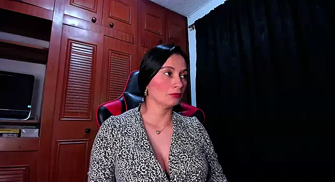 Snapshot of gracekelly12 chatting on 01/11/25, 04:16 gracekelly12 online show from 01/11/25, 04:16