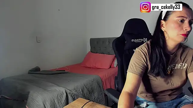 Snapshot of gracekelly12 chatting on 02/06/25, 07:18 gracekelly12 online show from 02/06/25, 07:18