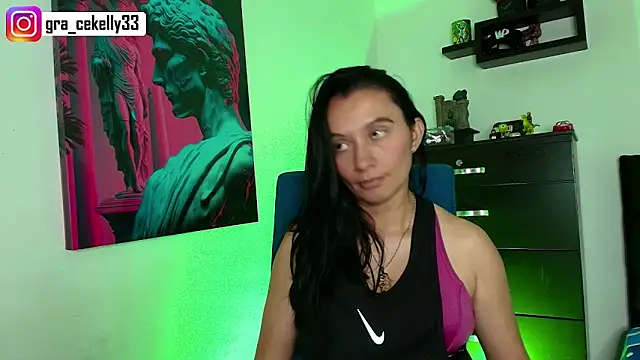 Snapshot of gracekelly12 chatting on 03/07/25, 03:49 gracekelly12 online show from 03/07/25, 03:49