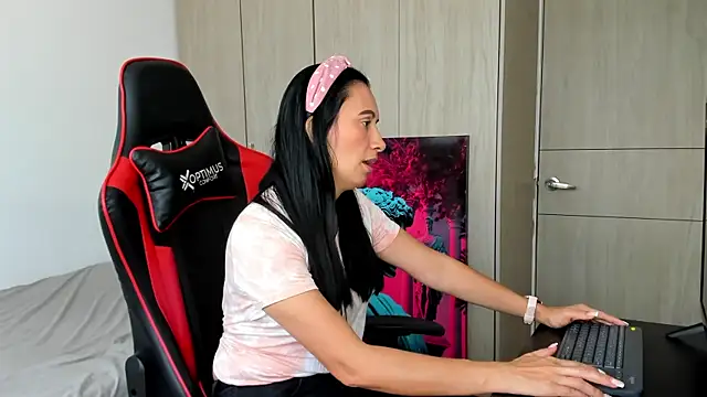 Snapshot of gracekelly12 chatting on 09/29/25, 06:24 gracekelly12 online show from 09/29/25, 06:24