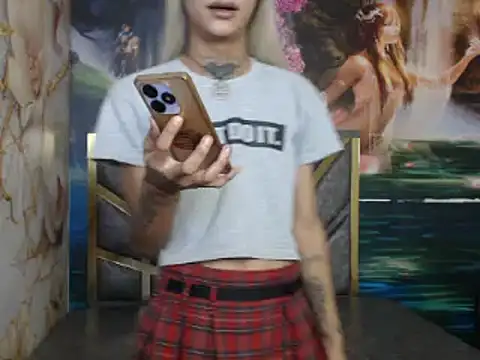 Snapshot of luna_gil_sex chatting on 12/07/24, 07:21 luna gil sex online show from 12/07/24, 07:21