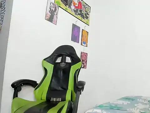 Snapshot of luna_gil_sex chatting on 09/15/25, 05:40 luna gil sex online show from 09/15/25, 05:40