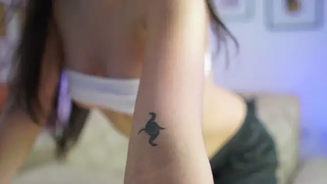 CattleyaScaly online show from 12/09/24, 07:39