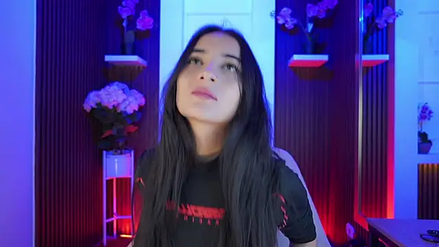 CattleyaScaly online show from 10/18/25, 07:14