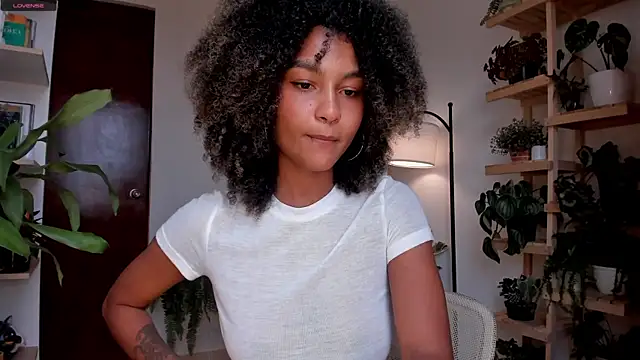 Snapshot of Johaphyton chatting on 12/24/24, 08:16 Johaphyton online show from 12/24/24, 08:16