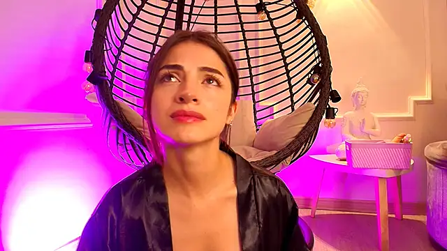 Snapshot of Megga_Bluee chatting on 03/08/25, 12:11 Megga Bluee online show from 03/08/25, 12:11