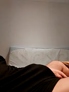 Snapshot of Achraf_walk chatting on 11/28/25, 12:02 Achraf walk online show from 11/28/25, 12:02